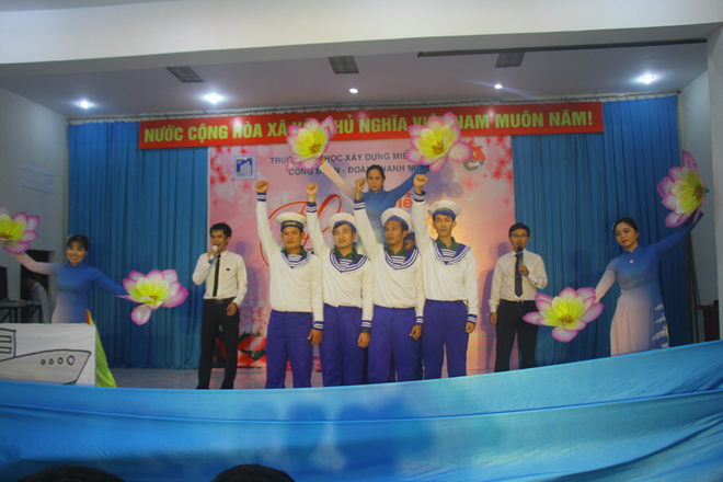 Hội diễn văn nghệ ch&agrave;o mừng ng&agrave;y Nh&agrave; gi&aacute;o Việt Nam 20/11