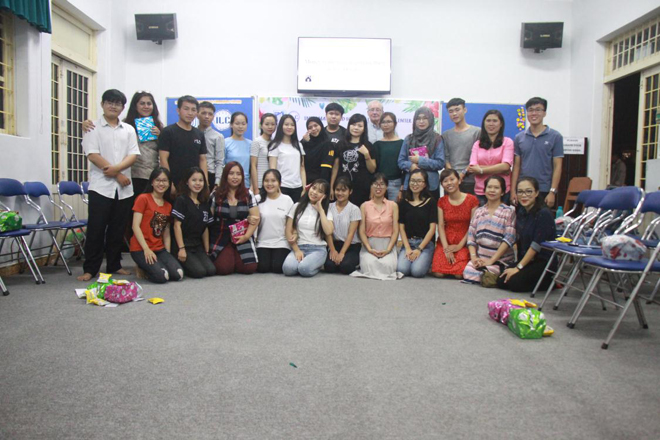 Description: D:\HELLOO888\English club\CHUONG TRINH APRIL 18TH\HINH BUOI SINH HOAT\18-4-2018 CLB Eng + Đại hội HSV\IMG_5114.JPG