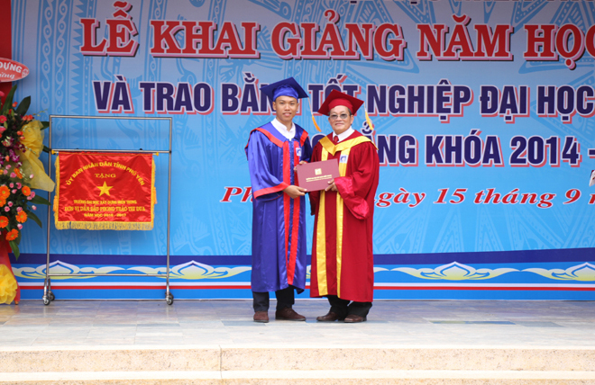 Lễ Khai giảng năm học 2017-2018 v&agrave; trao bằng 4Hello88 nổ hũ Hello8808 truy cập ngay kh&oacute;a 2012-2017 v&agrave; cao đẳng kh&oacute;a 2014-2017