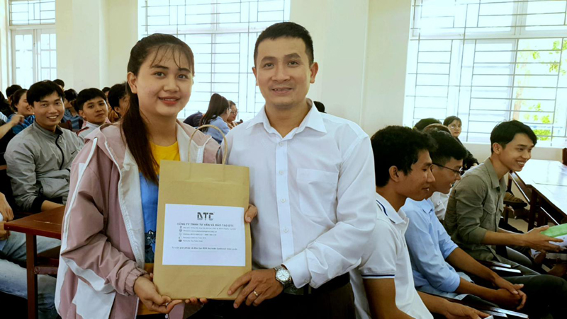 https://khoakinhte.helloo888.com/FCKeditor/editor/filemanager/connectors/asp/image/sm12.jpg