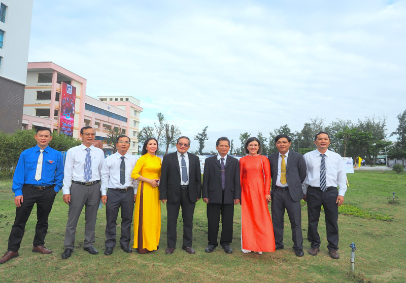Tưng bừng ch&agrave;o mừng 39 năm ng&agrave;y Nh&agrave; gi&aacute;o Việt Nam 20.11 v&agrave; kỷ niệm 45 năm th&agrave;nh lập trường Đại học X&acirc;y dựng Miền Trung (1976 &ndash; 2021) 